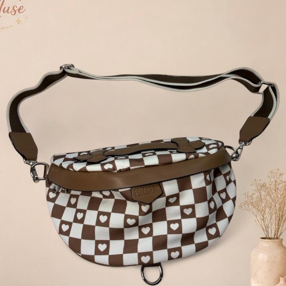 Escorri white/brown checkered heart print crossbody bag
